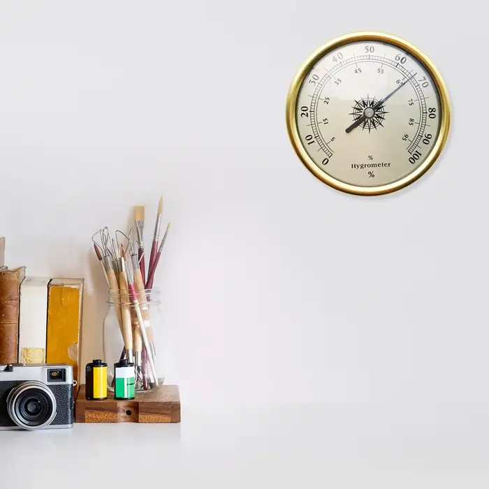 Thermomètre et hygromètre murale haute précision pour contrôle de l'humidité et de la température dans les salles d'école, ateliers et bureaux