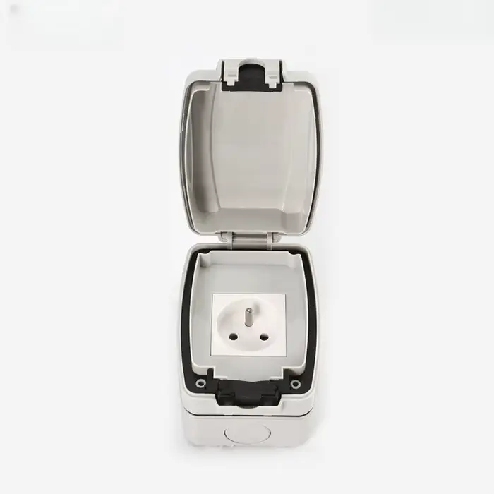 Prise de courant étanche extérieure, prise Ip66, PC entièrement utilisé, arrang, bien conçu, norme e